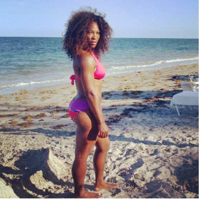 Serena Williams beach pics