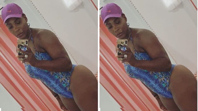 Serena Williams blue bikini pics