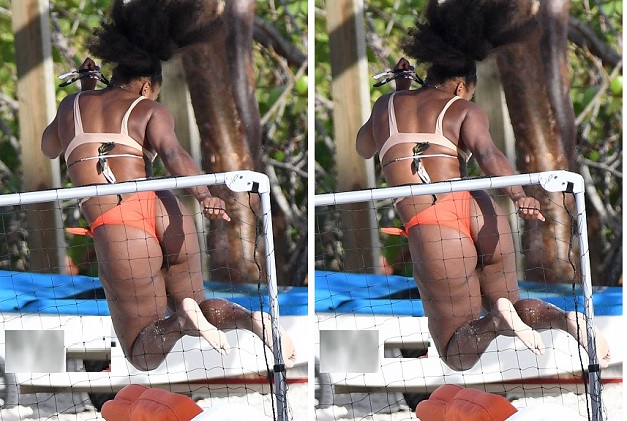 Serena Williams enjoys a day on the beach with her friends in South Florida Beach